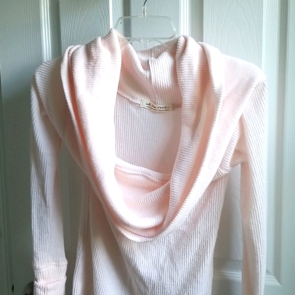 We the free - Oversized Cowl Neck Soft Shell Pink Sweater, NWT - Picture 3 of 8